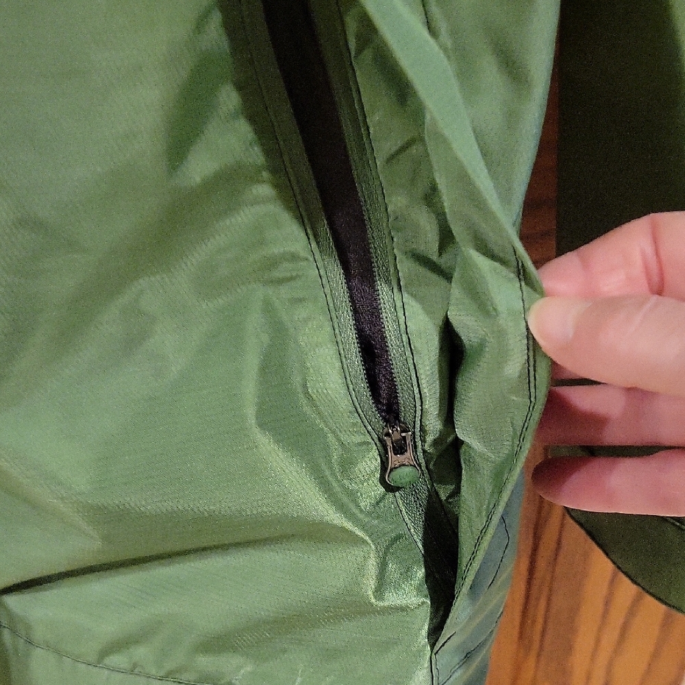 Under Armour Green Women's Jacket - Picture 3 of 6